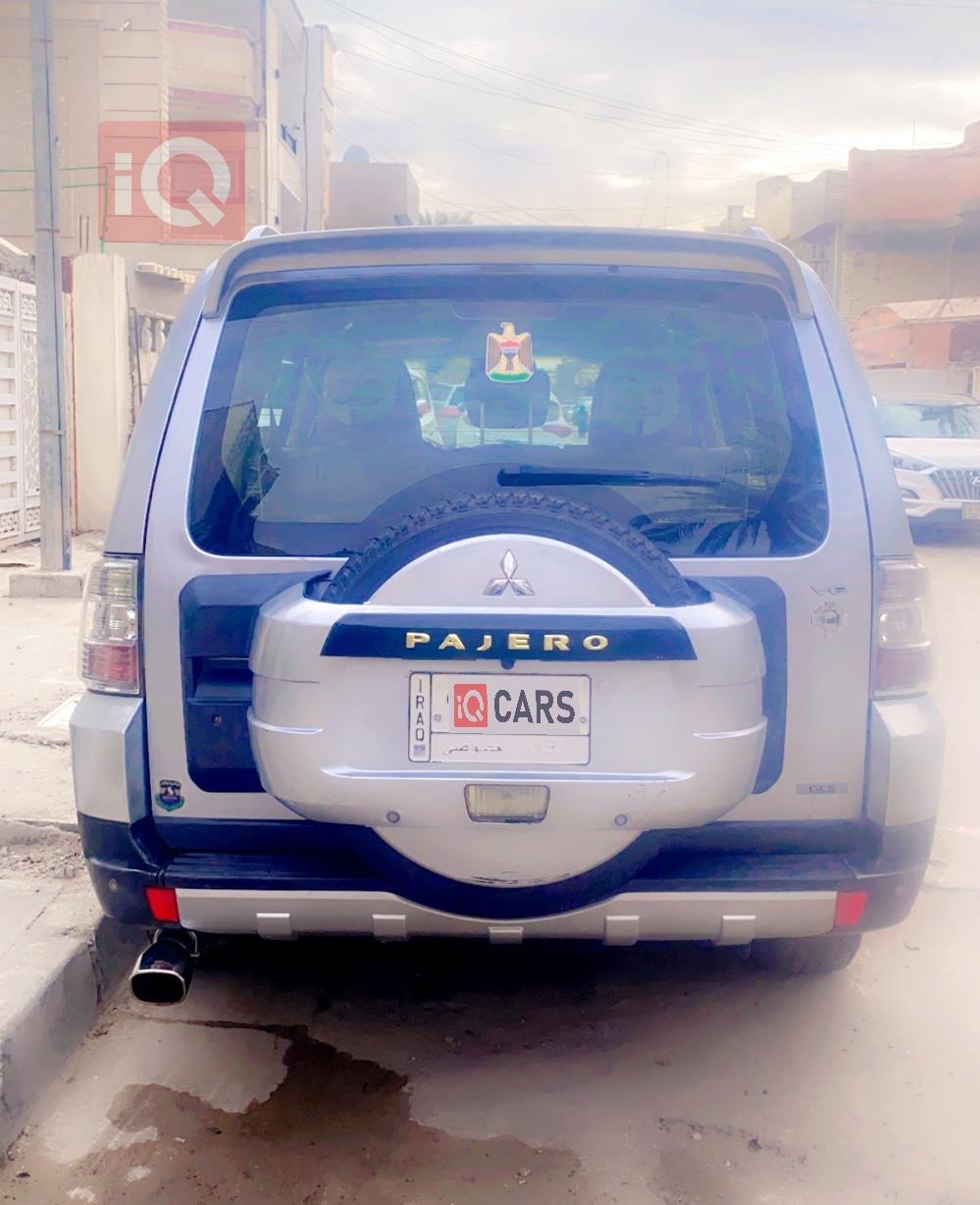 ميتسوبيشي باجيرو